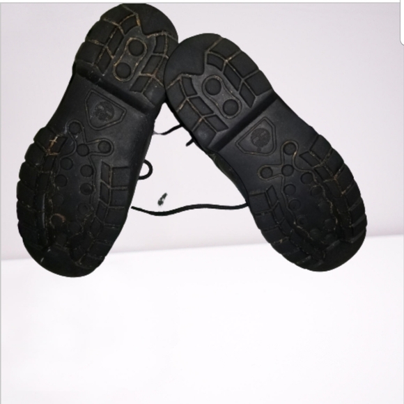 Big Boy Size 4 Black Leather Timberland Boots - Picture 4 of 8